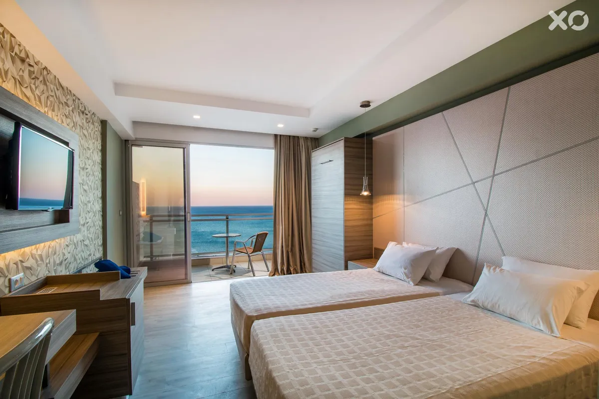 Pegasos Deluxe Beach Hotel