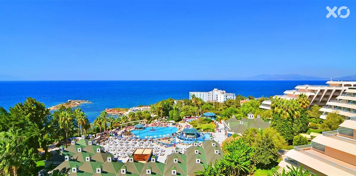 The Grand Blue Sky International Hotel