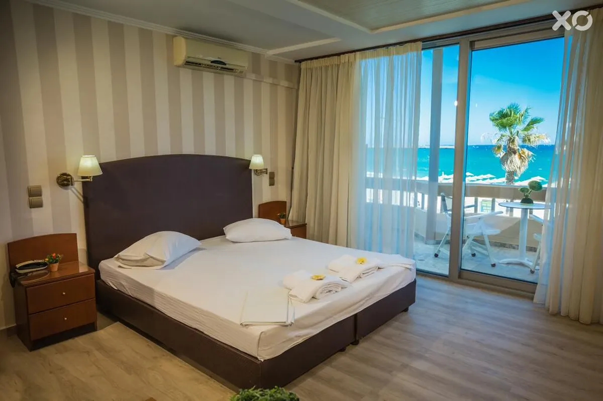 Theo Beach Hotel Apartments