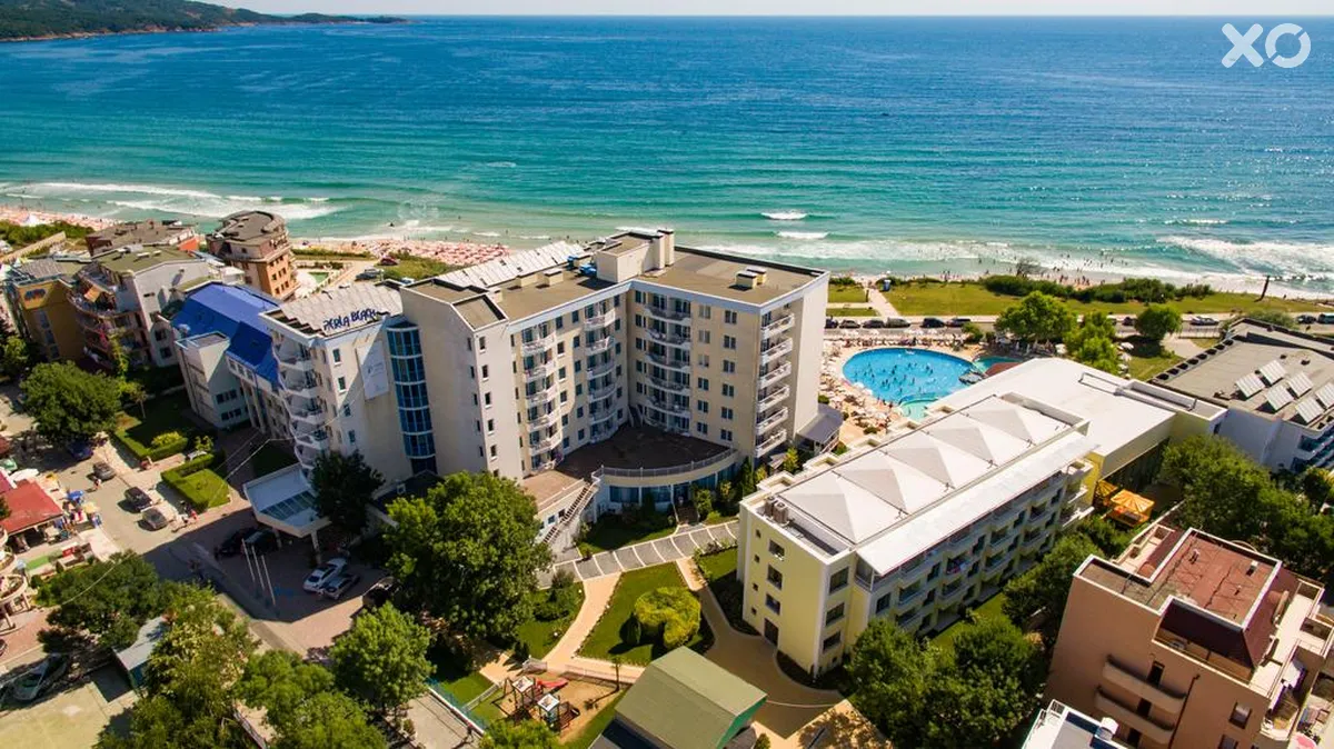 Perla Beach Resort Hotel