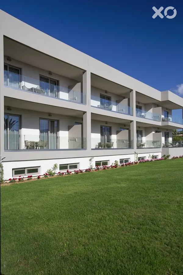 Marinos Beach Hotel