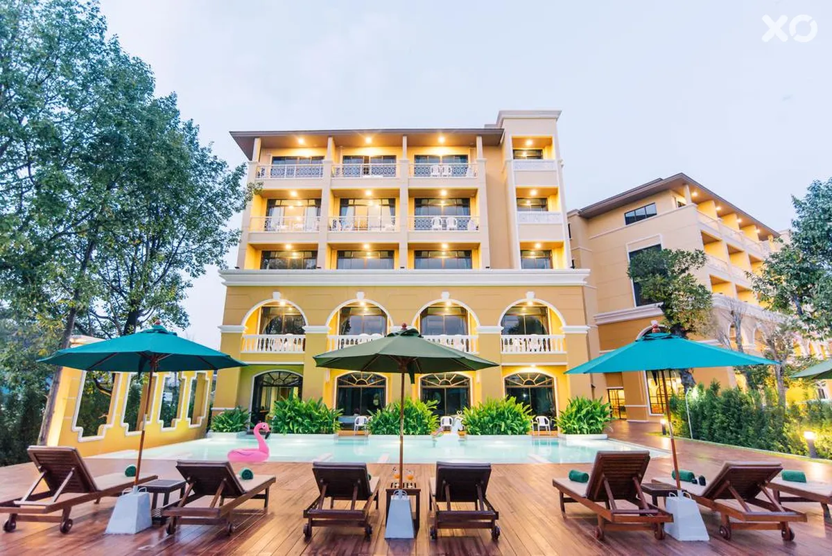 The Pineapple Hotel