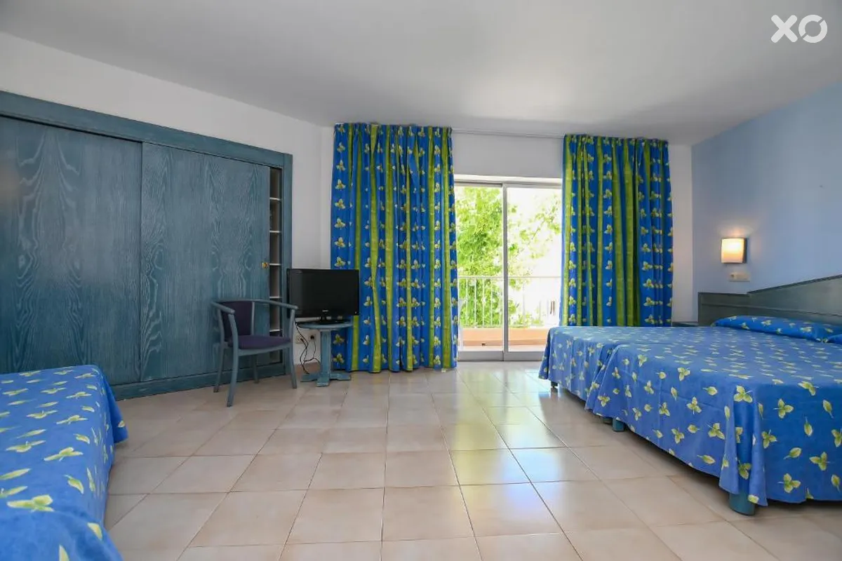 Alondra Hotel