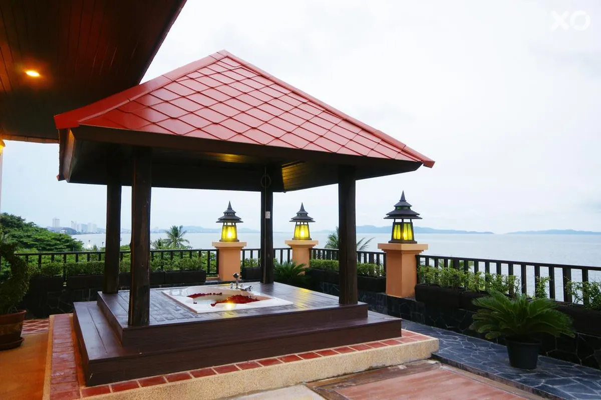 Seaside Jomtien Beach