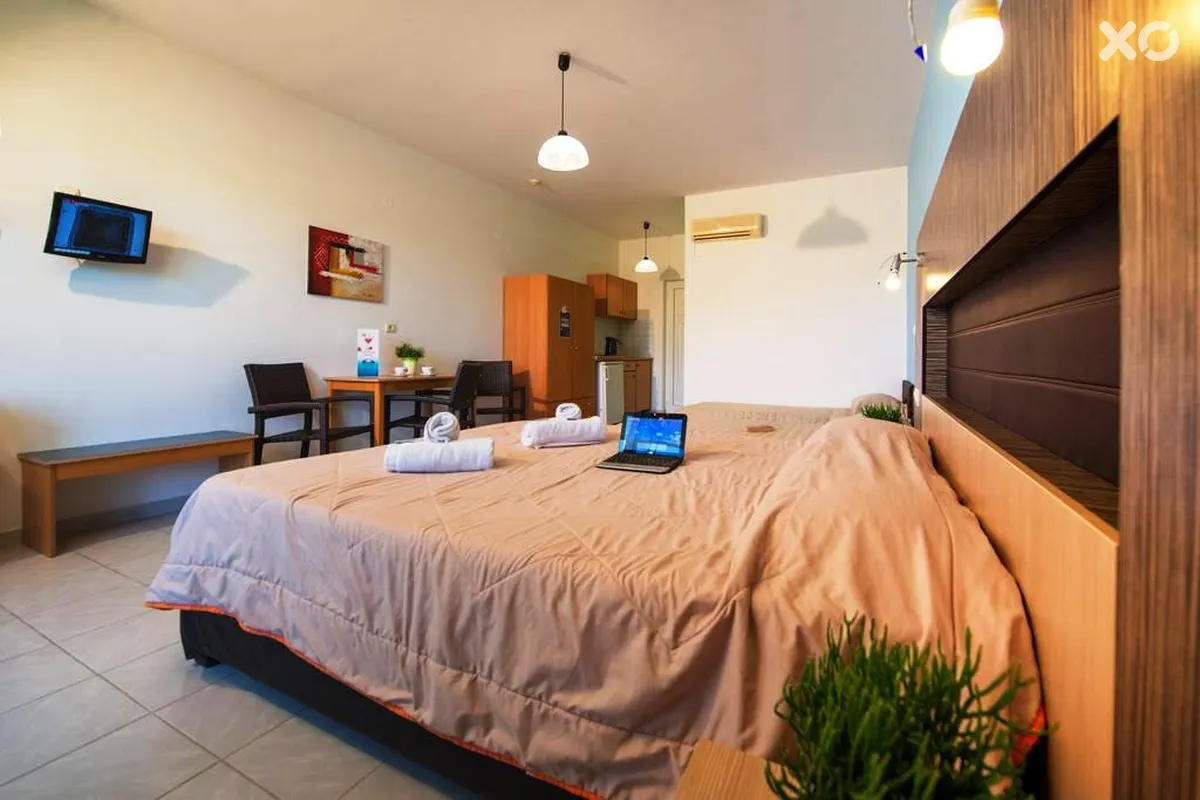 Zoes Hotel Studios