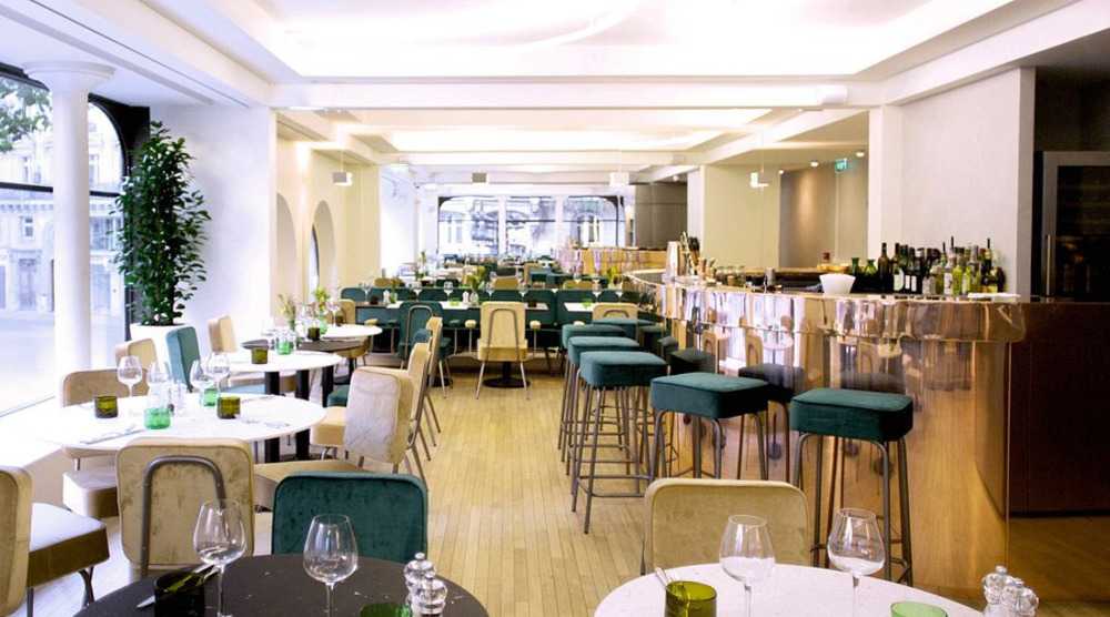 Кафе та ресторани від модних брендів в Парижі 