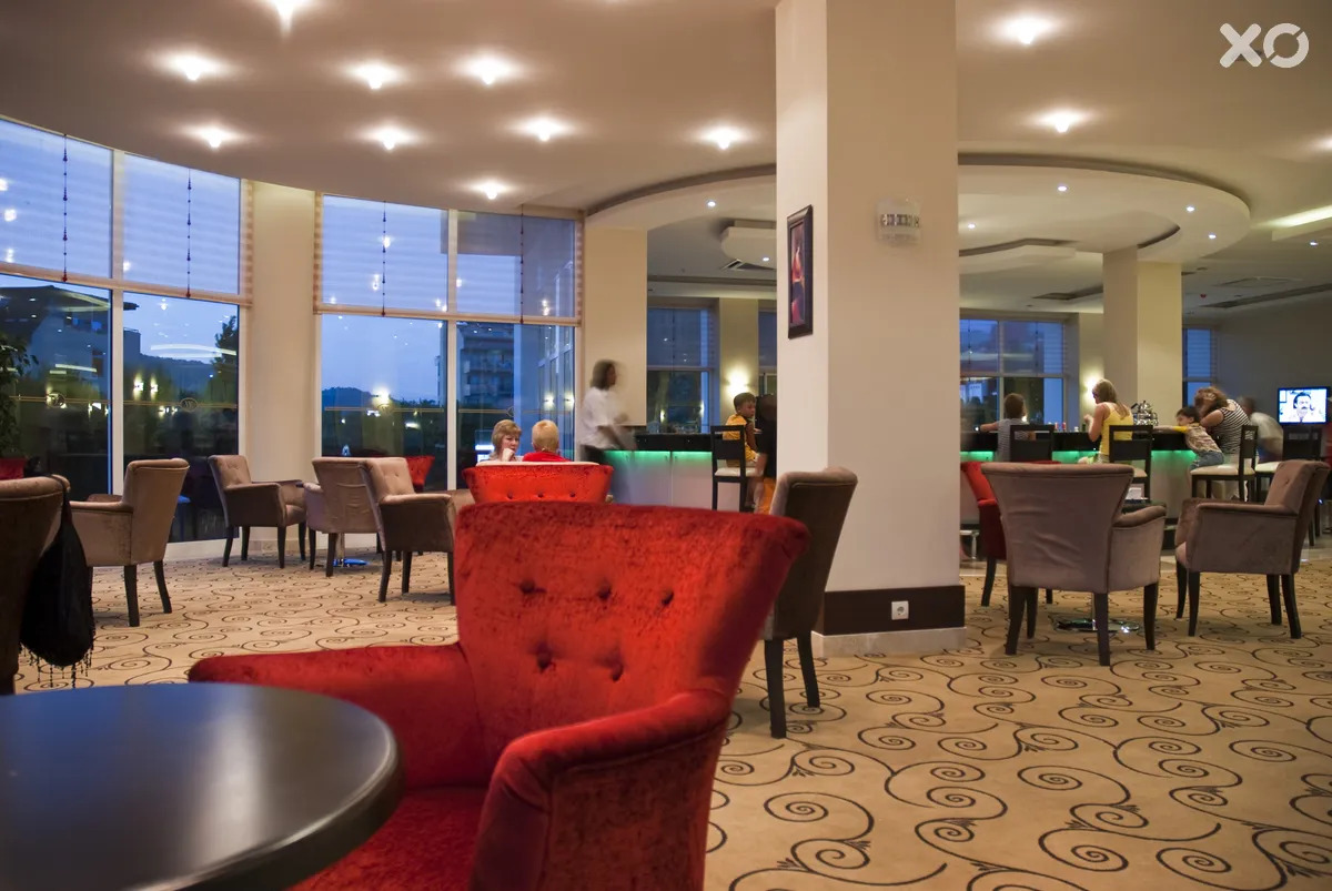 MG White Lilyum Hotel