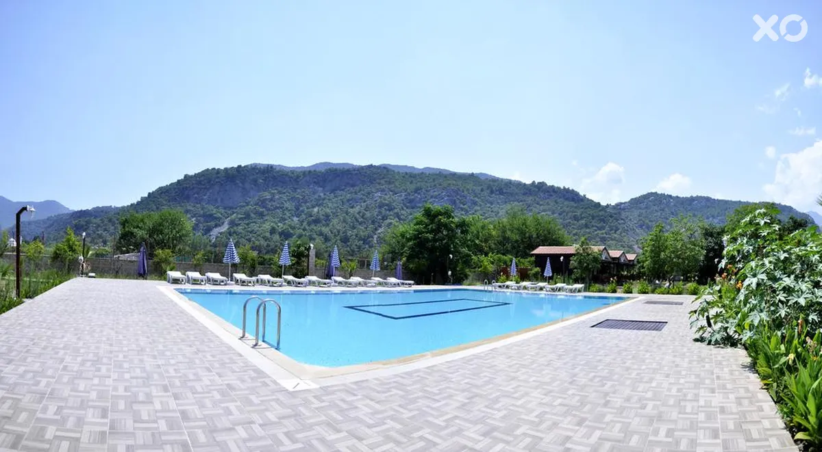 Apella Hotel
