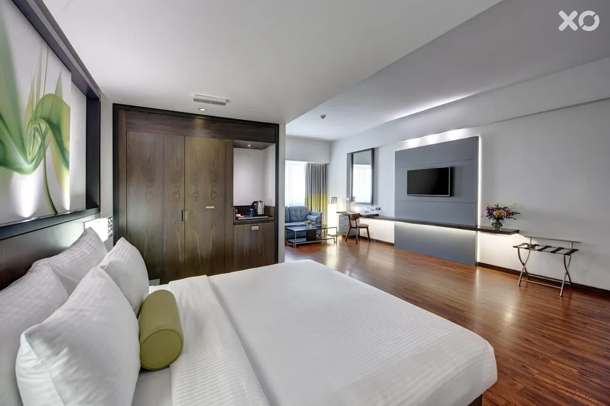 Howard Johnson Plaza by Wyndham Dubai Deira