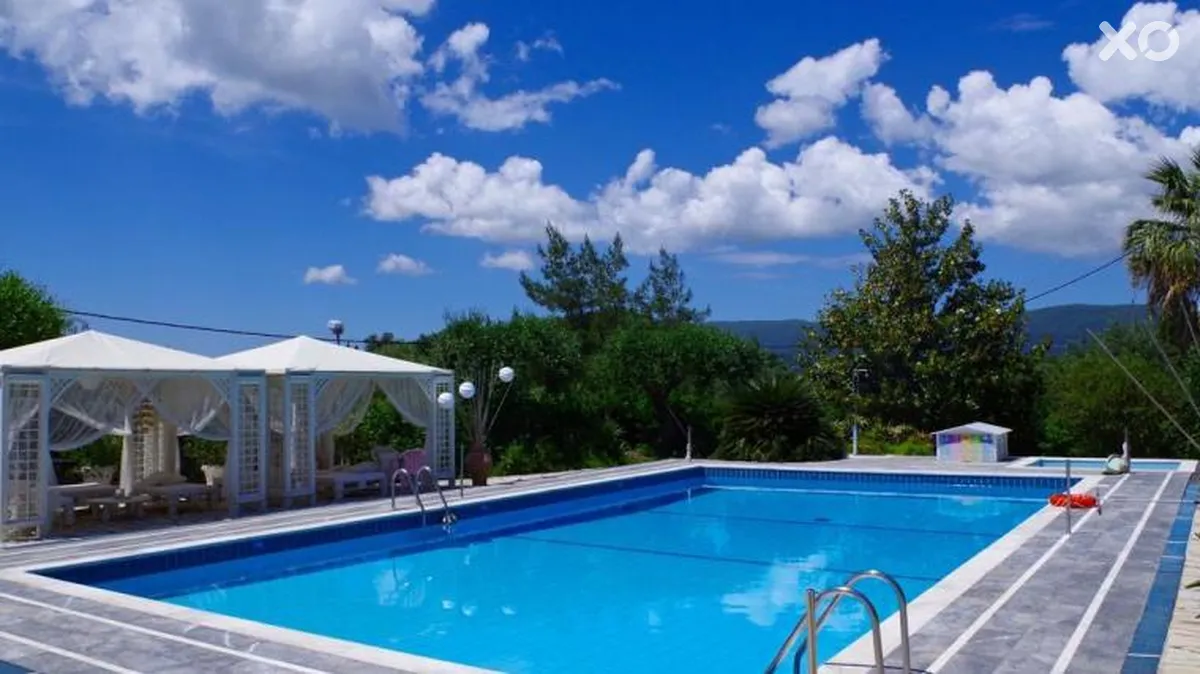 Nefeli Hotel