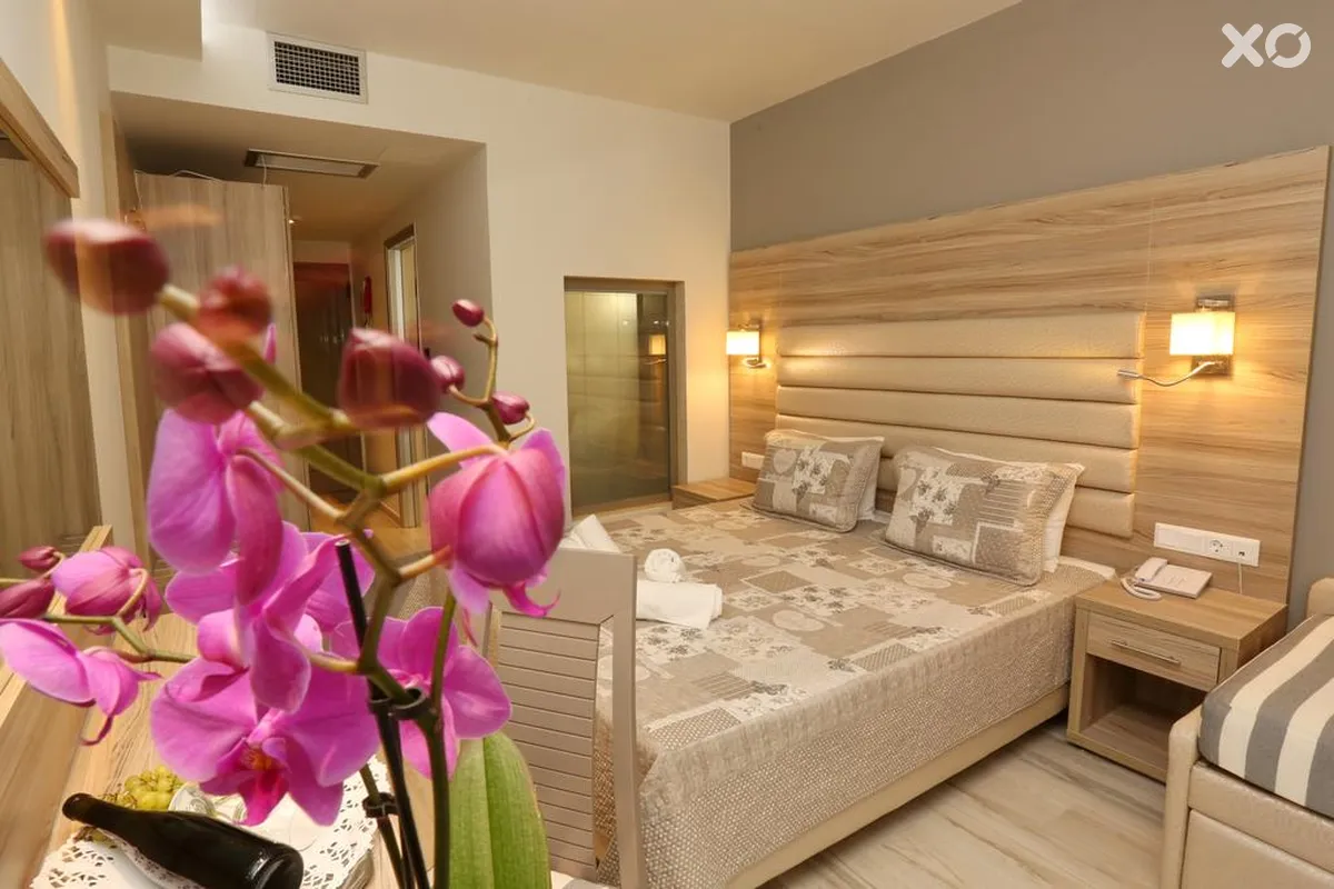 Dionysos Inn Hotel