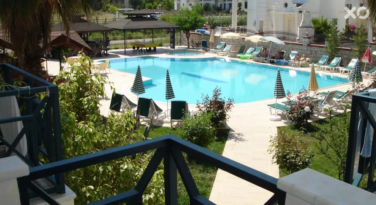 Bezay Hotel