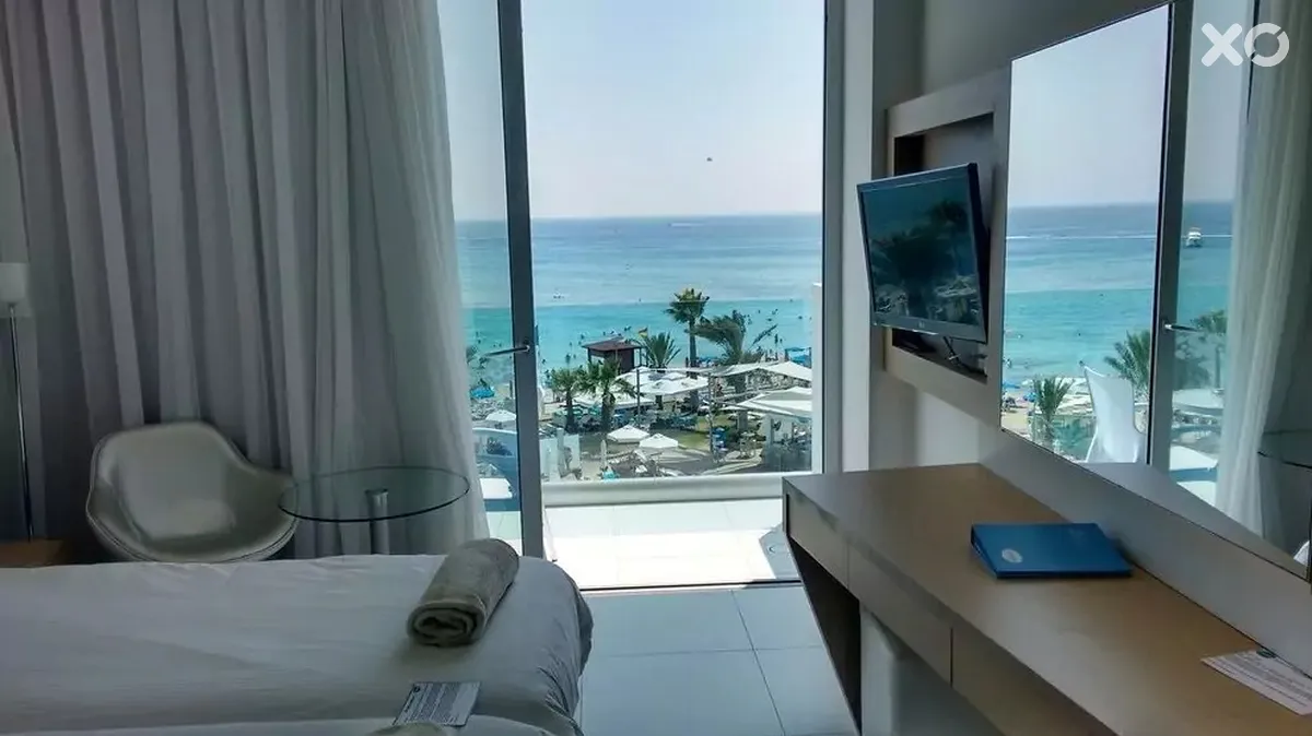 Vrissaki Beach Hotel