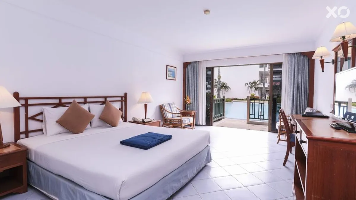 Amora Beach Resort Phuket
