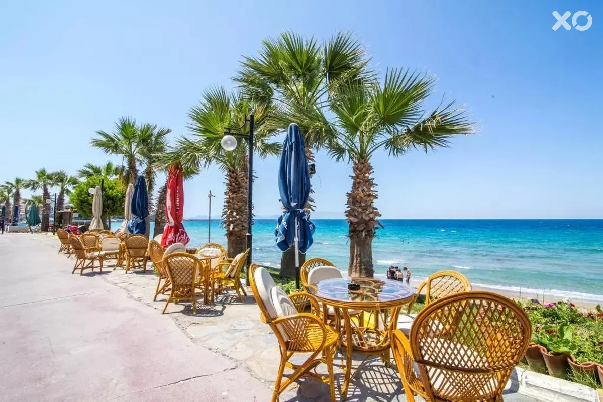 Sunday Beach Hotel