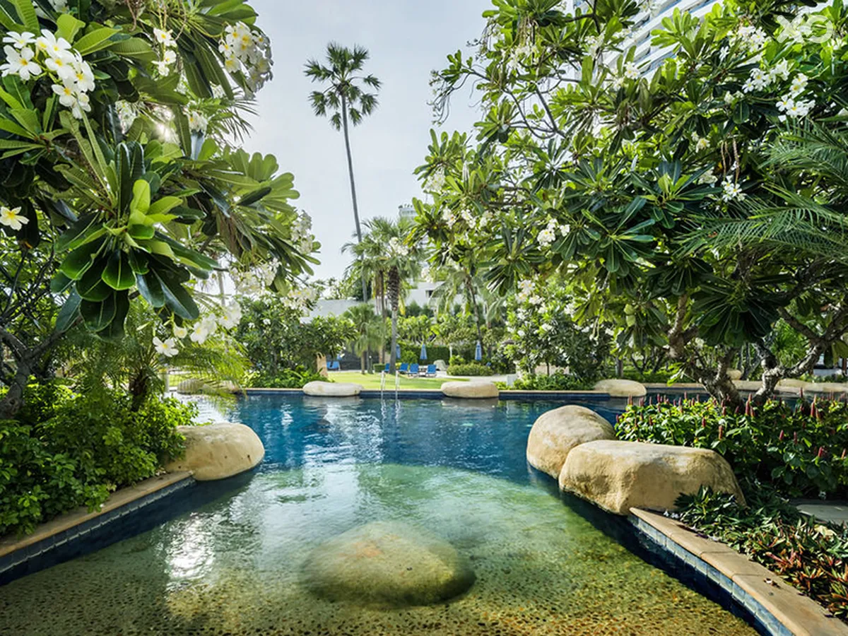 Jomtien Palm Beach Hotel & Resort