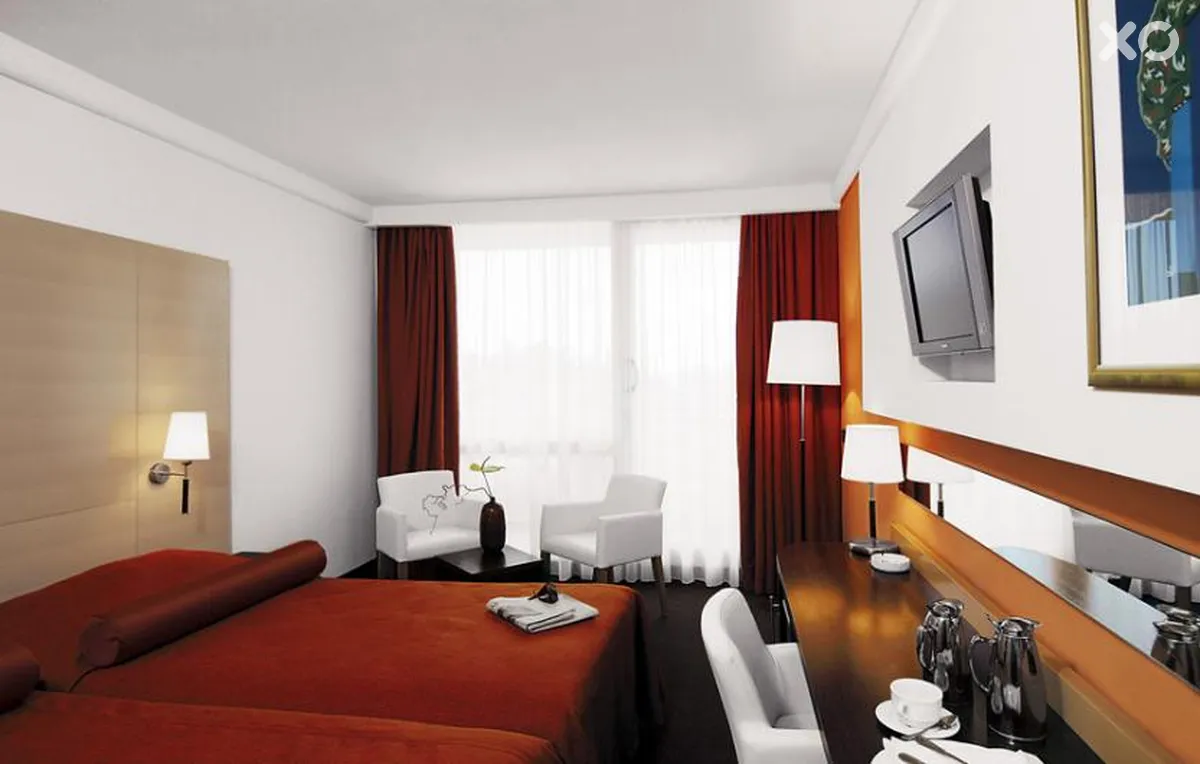 Eden Hotel