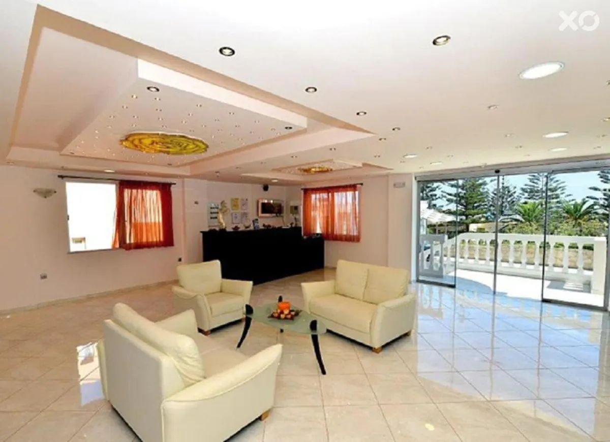 Golden Rose Suites