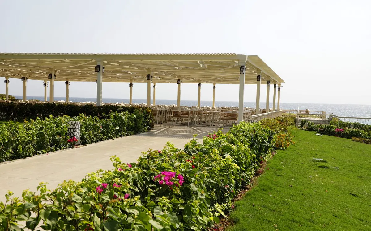 Sirena Beach Resort & Spa