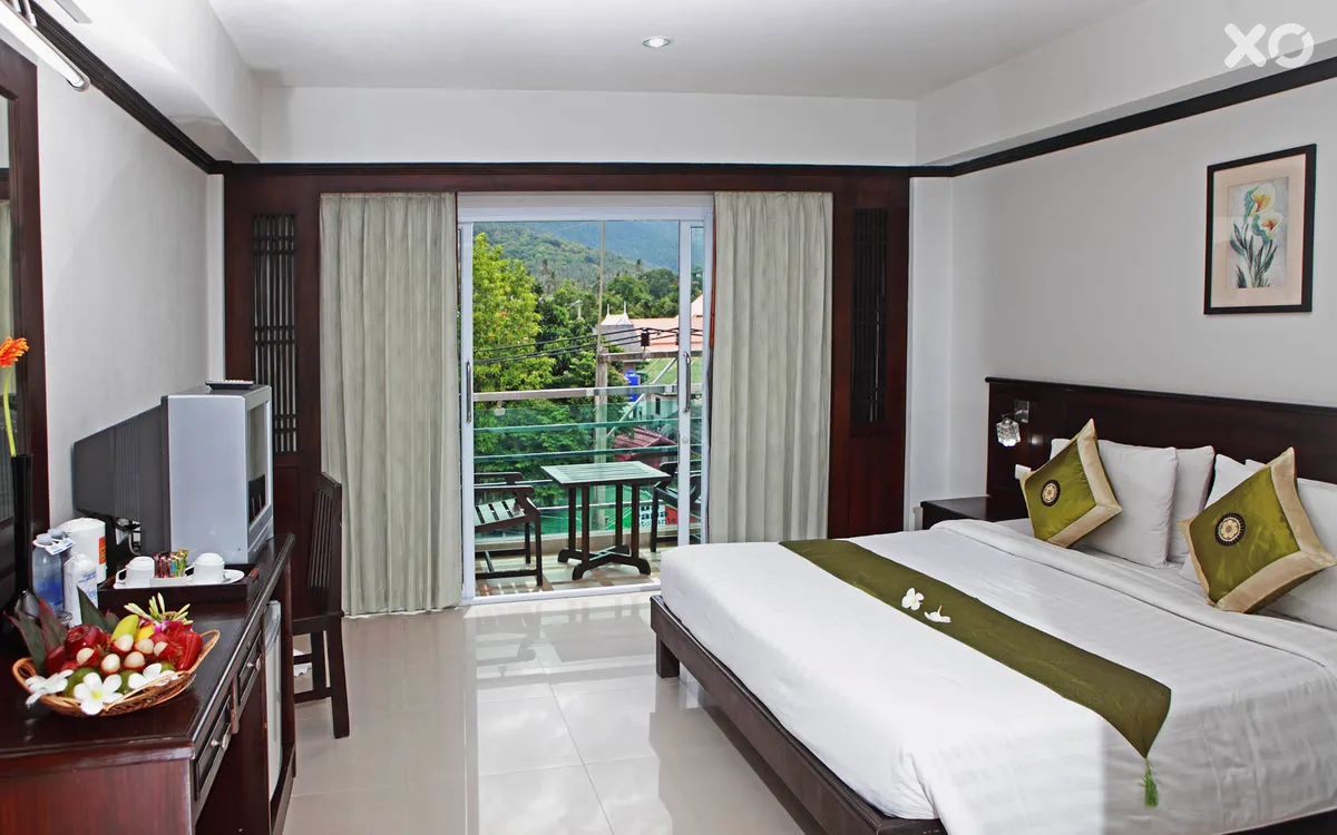 First Residence Hotel