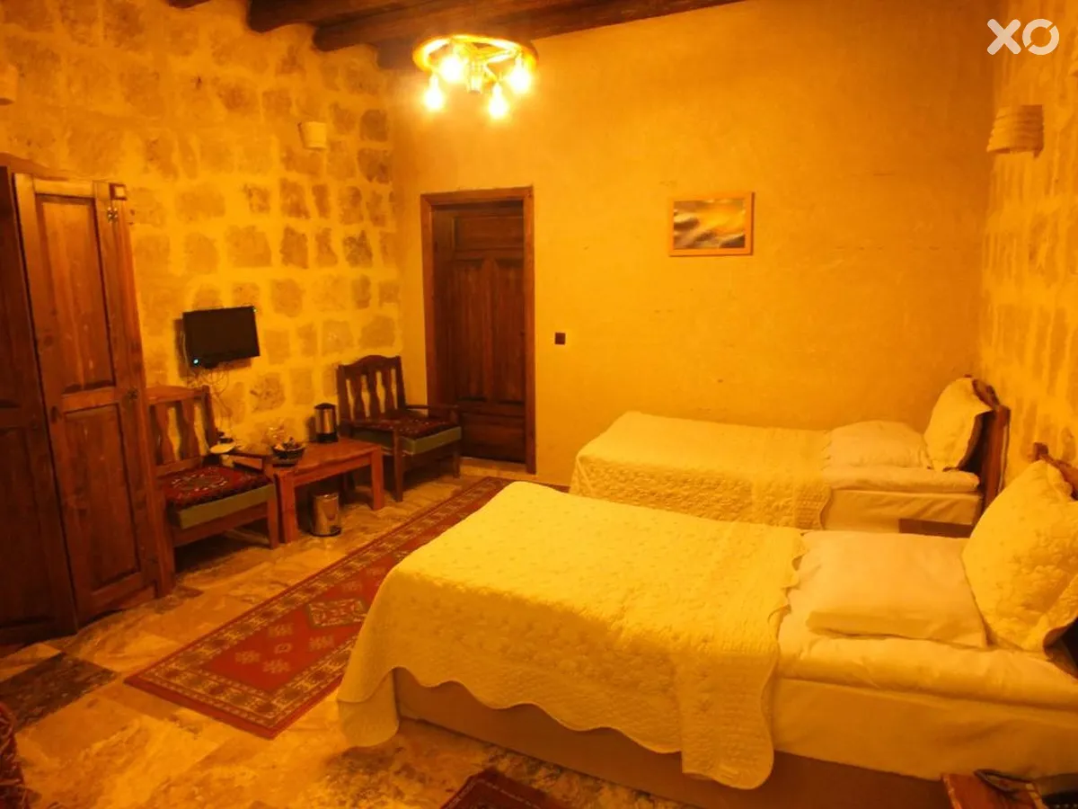 Dilek Tepesi Cave Hotel