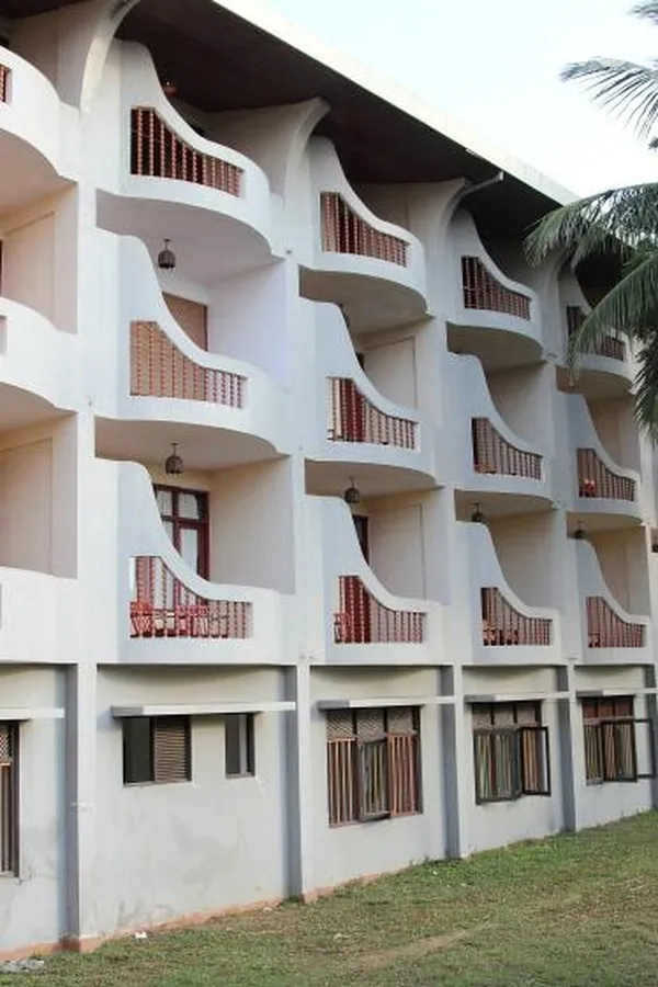Peacock Beach Hotel