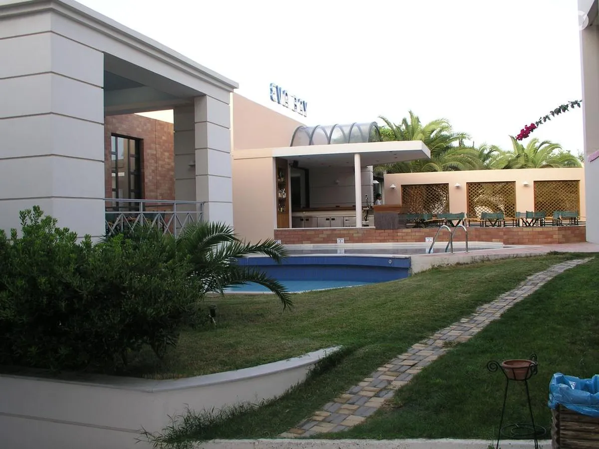 Eva Bay Hotel