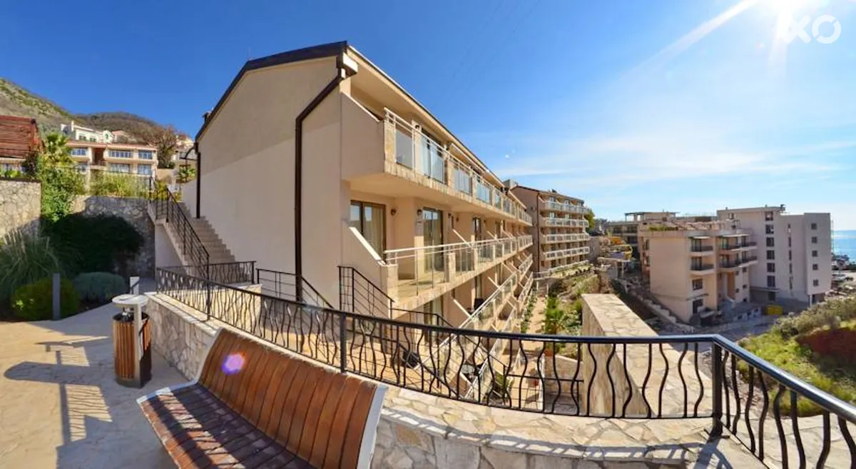 Blue Horizon Apartments