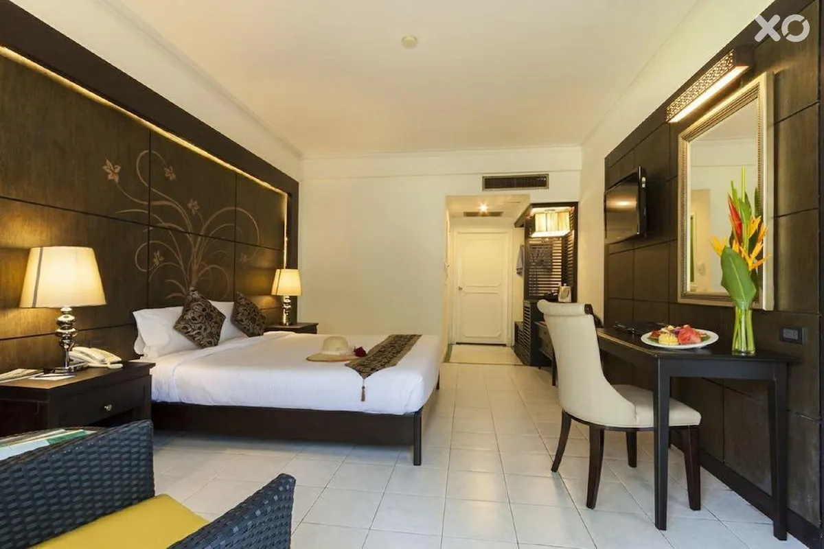 Amora Beach Resort Phuket