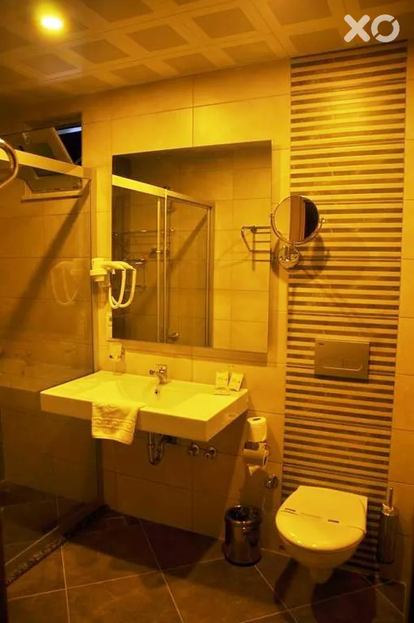 Acar Hotel