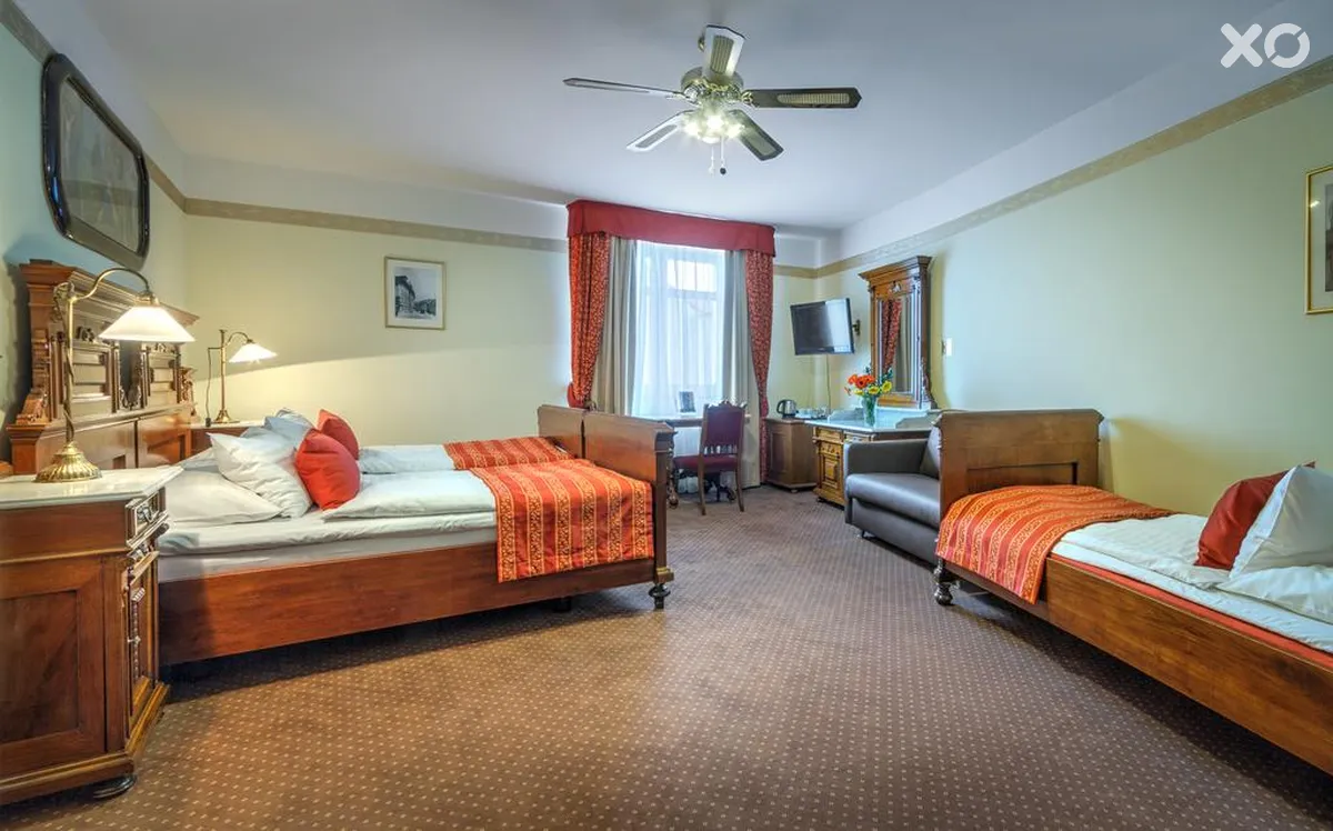 Mucha Hotel