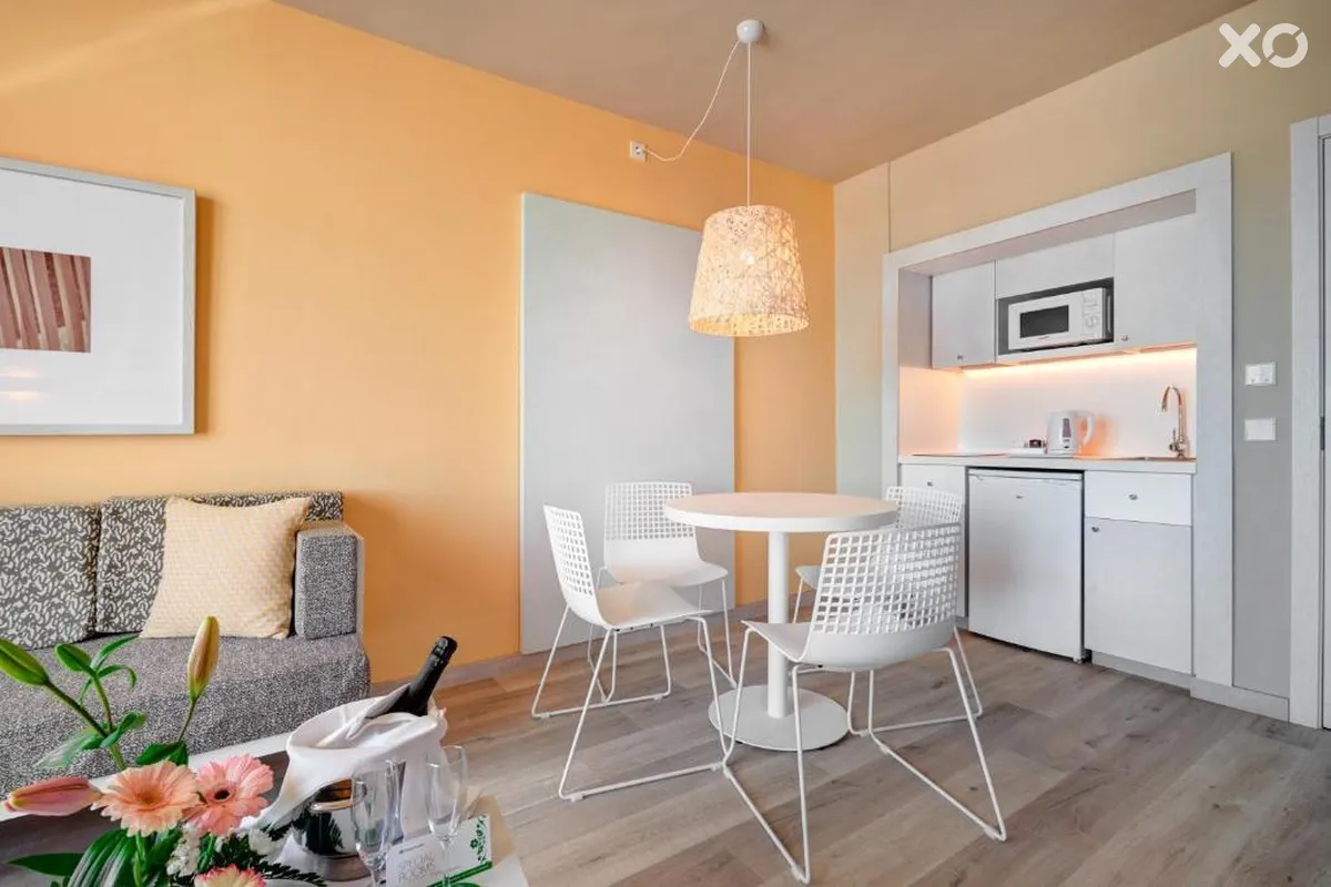 Protur Vista Badia Aparthotel