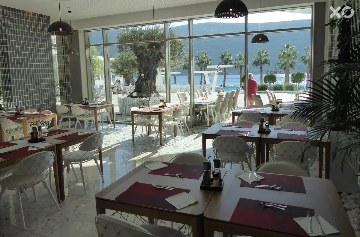 Carine Hotel Kumbor Superior