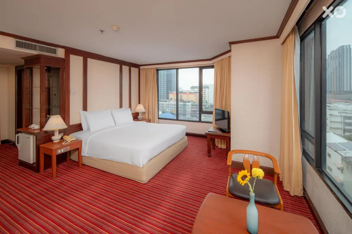 Alexander Hotel