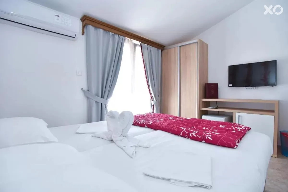 Grbalj Hotel