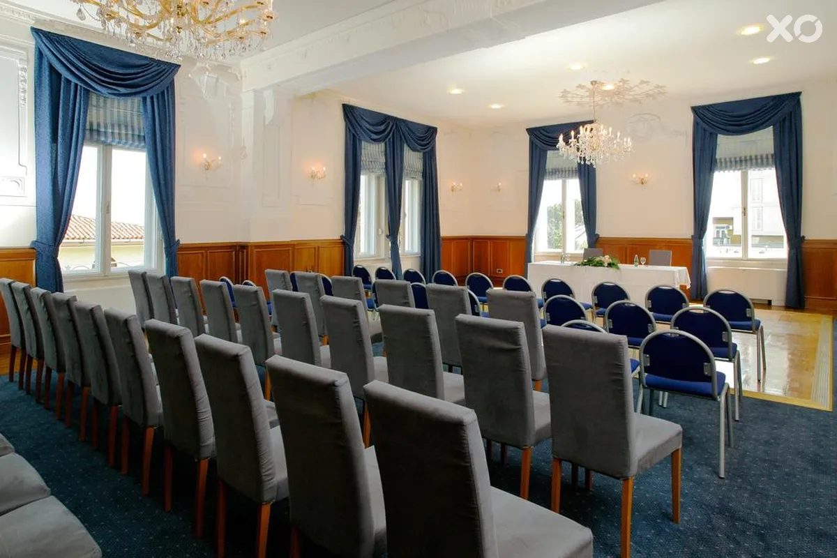 Bristol Hotel
