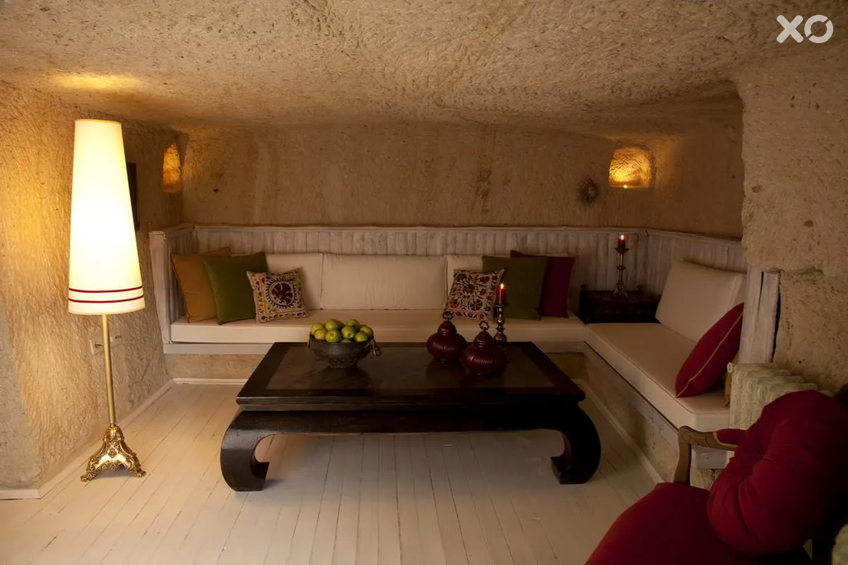 Hezen Cave Hotel