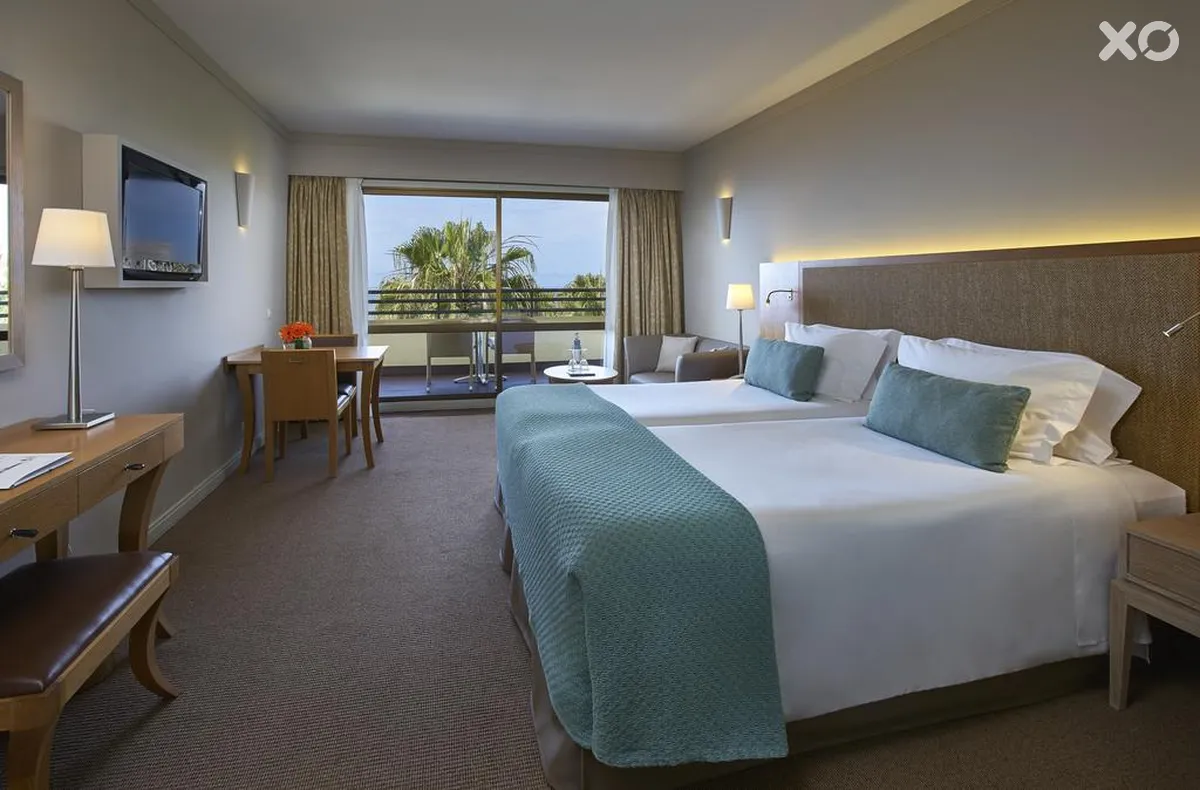 Eden Mar Suite Hotel