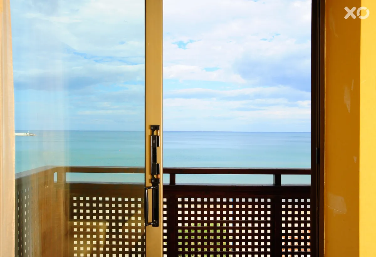 Steris Elegant Beach Hotel