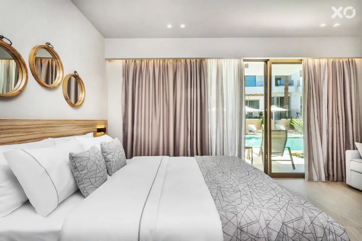 Pefki Deluxe Residences