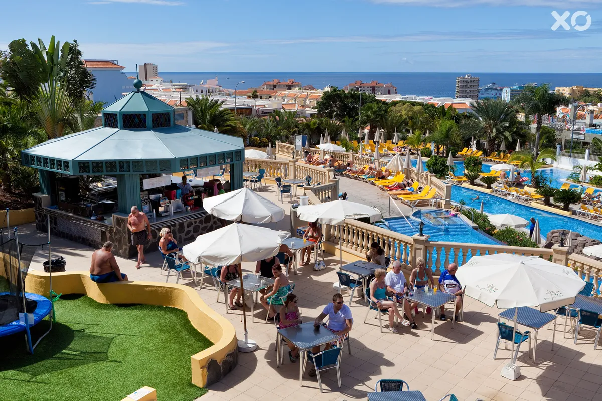 Paradise Park Fun Lifestyle Hotel