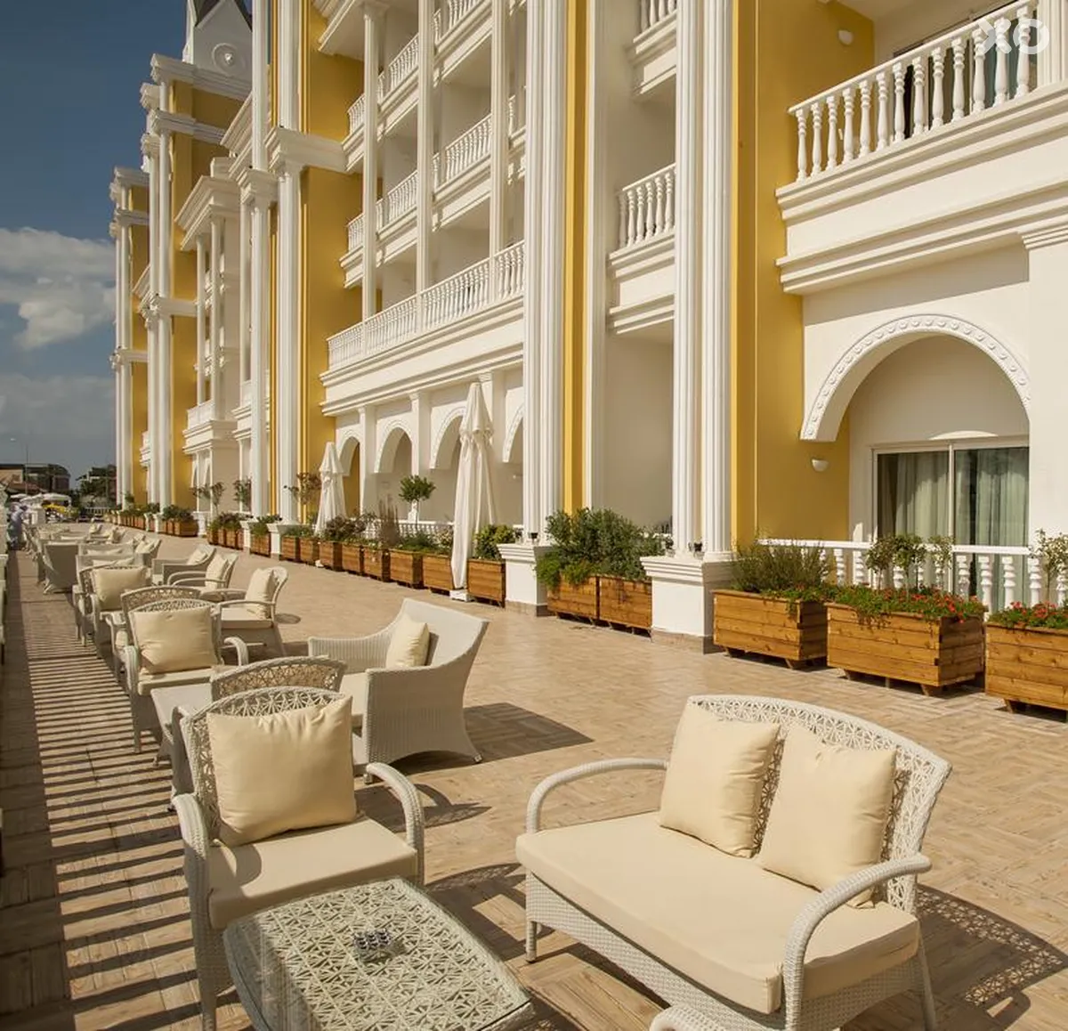 Dream World Resort & Spa
