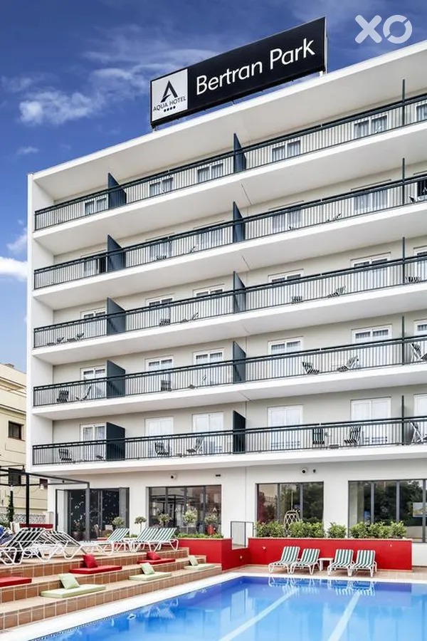 Aqua Hotel Bertran Park