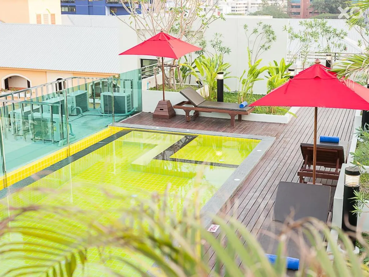 Sunshine Hip Hotel