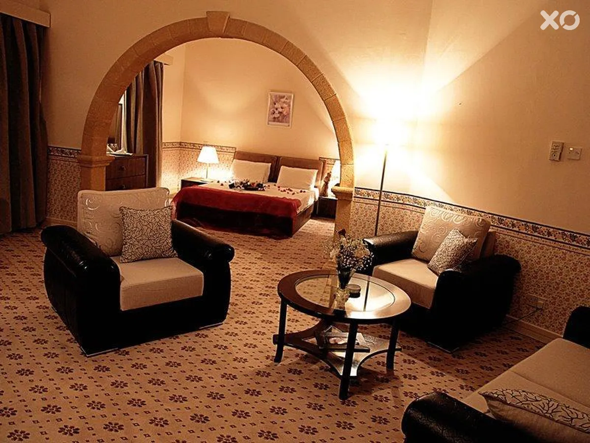 Dome Hotel