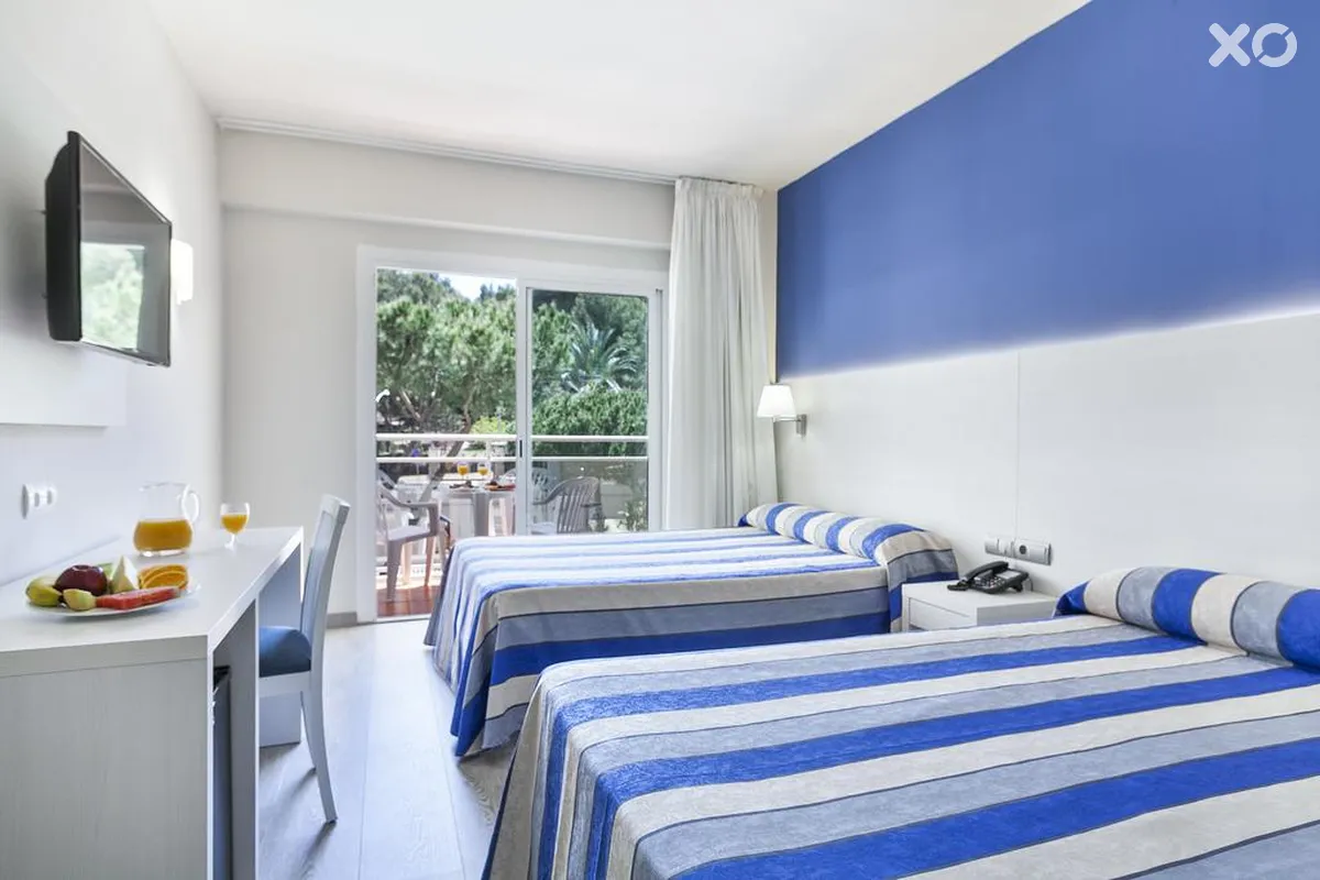 Oasis Park Hotel
