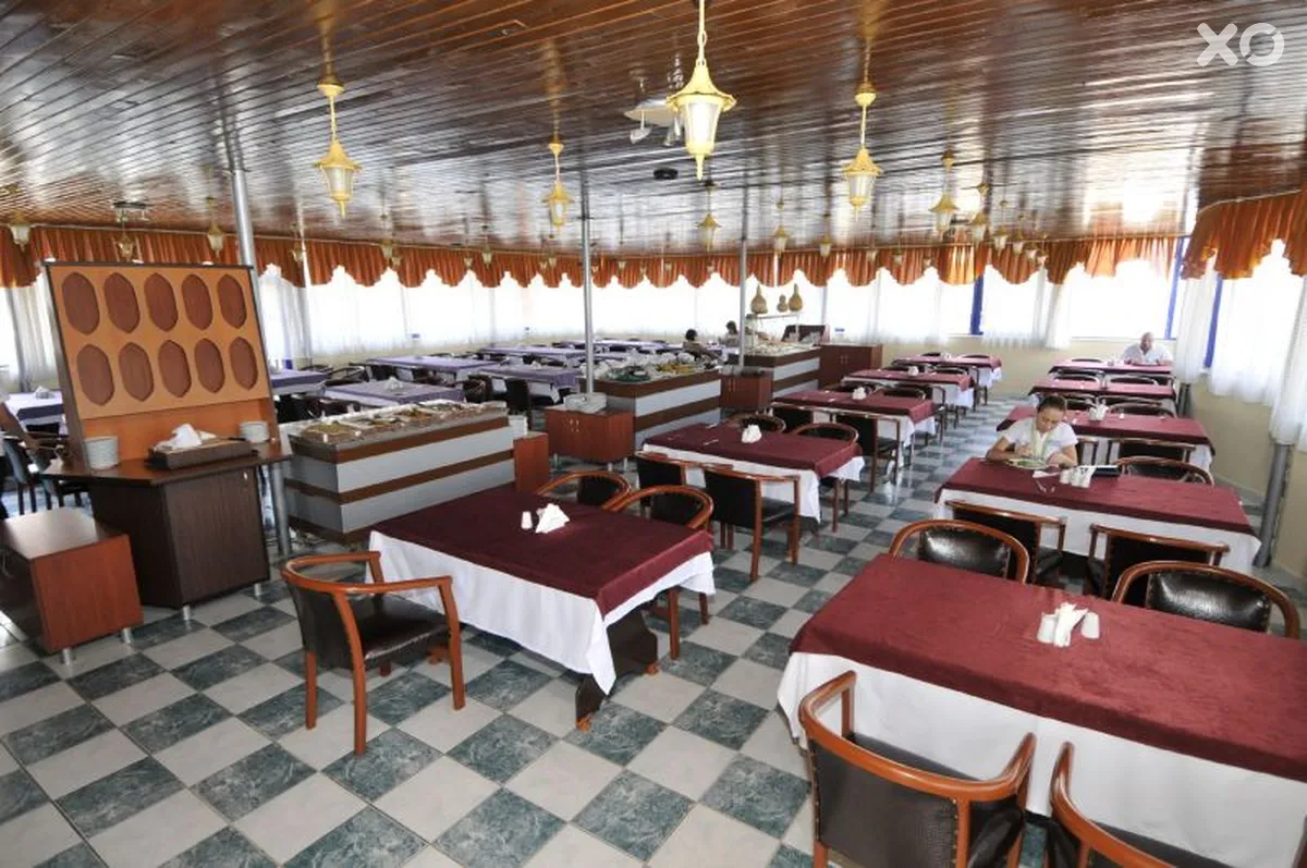 Eras Hotel