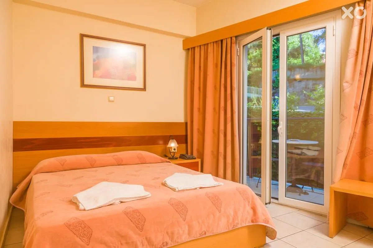 CNic Hellinis Hotel