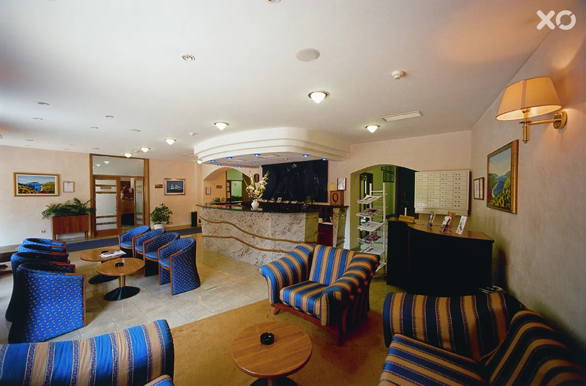 Komodor Hotel