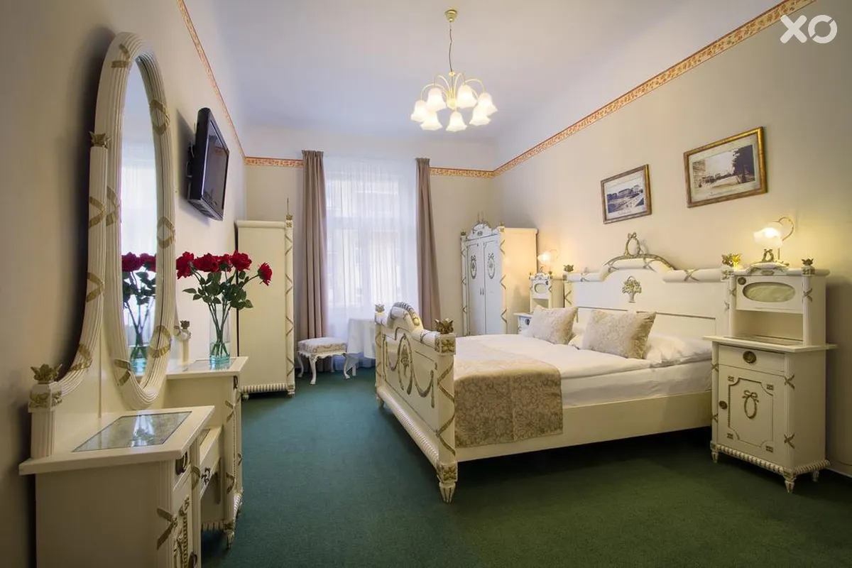 Taurus Hotel